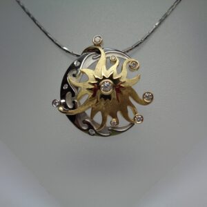 Penjoll d’or groc i d’or blanc amb diamants talla brillant (peça personalitzada)