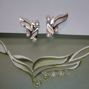 Arracades d’or blanc amb diamants talla brillant